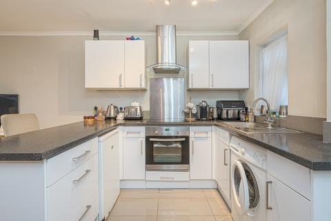 undefined, Somerset Close, Hersham, WALTON-ON-THAMES, Surrey, KT12