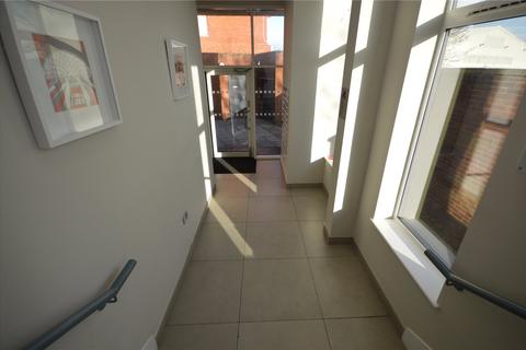 1 bedroom apartment for sale, Laporte Way, Luton, Bedfordshire, LU4
