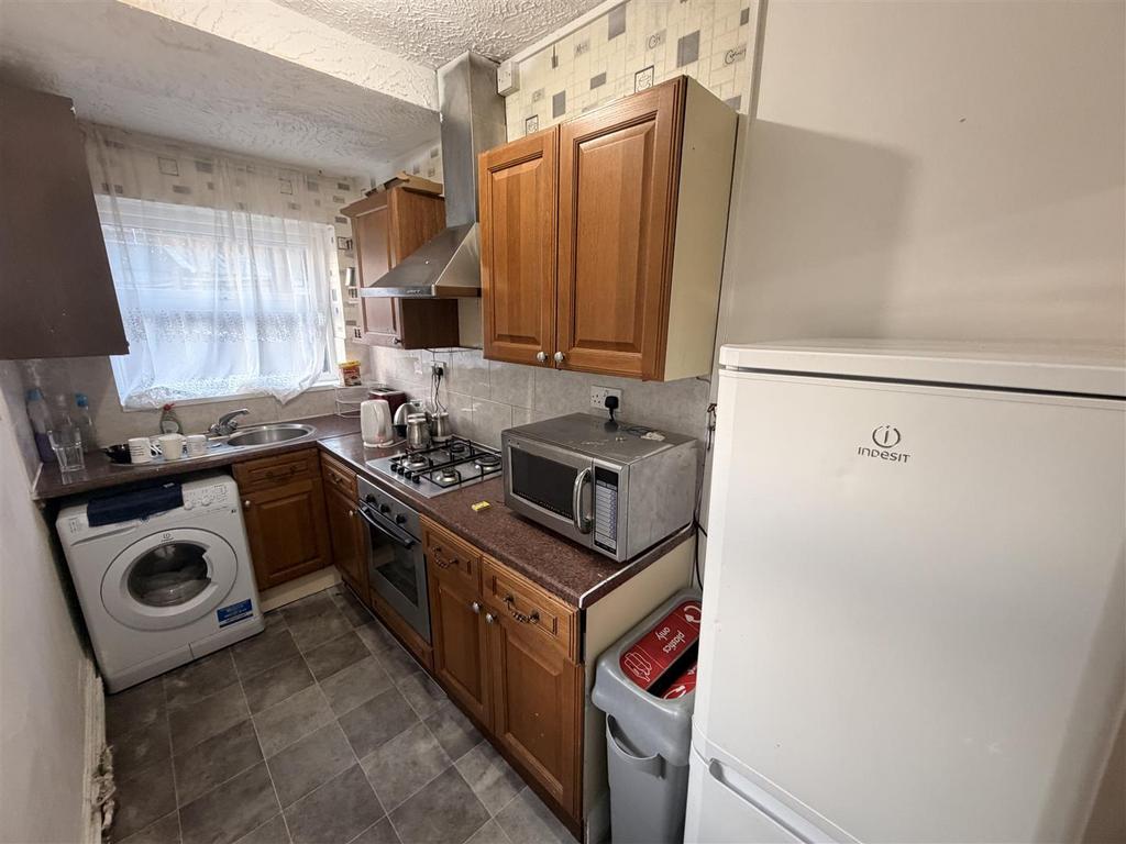 Temp Image LQyur E.jpg