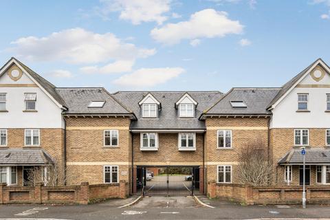 Fusion Court, SW15