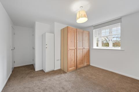 2 bedroom flat to rent, Fusion Court, SW15