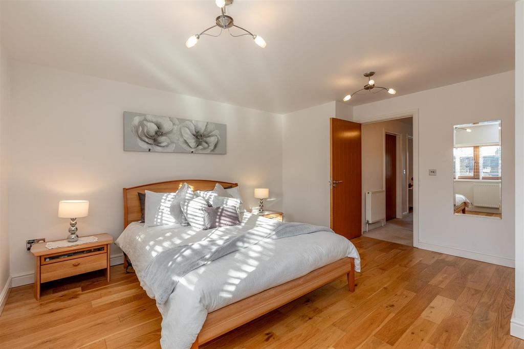 Church Road, Frampton Cotterell Bed 1b.jpg
