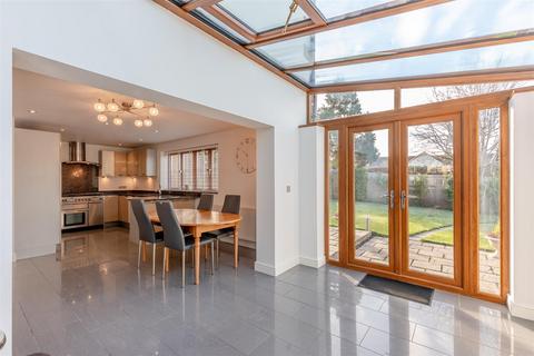 5 bedroom detached house for sale, Church Road, South Gloucestershire BS36