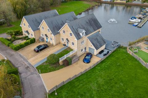undefined, Waters Edge, Peterborough PE8