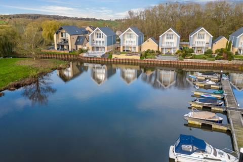 undefined, Waters Edge, Peterborough PE8