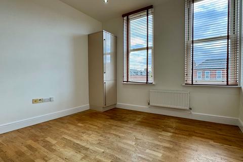2 bedroom apartment to rent, Brownhill Road, London SE6