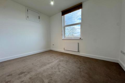 2 bedroom apartment to rent, Brownhill Road, London SE6