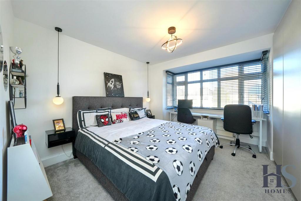 Bed4.jpg