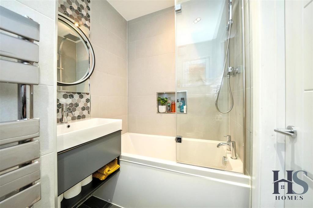 Bath 3a.jpg