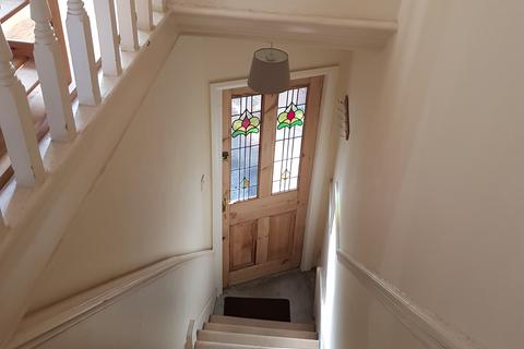 undefined, Nether Street, North Finchley N12