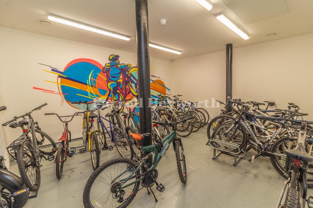Bike Store