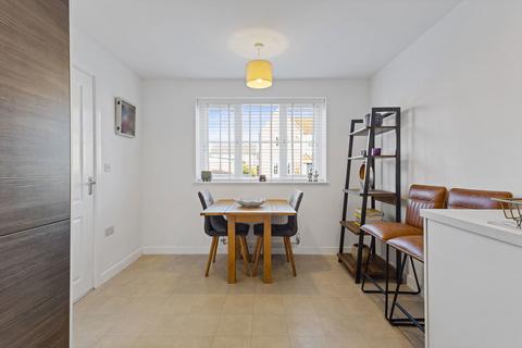3 bedroom semi-detached house for sale, Stockbridge Way, Wakefield WF1