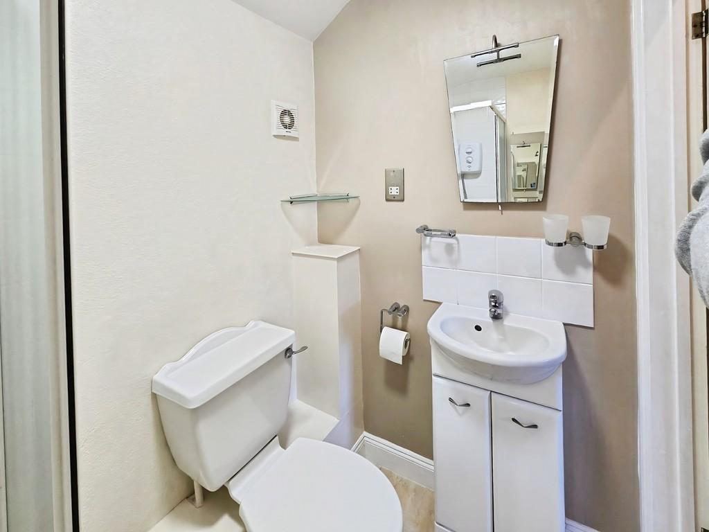 16516b02-un 20suite