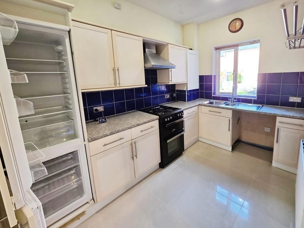872b9dec-kitchenn