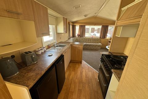 2 bedroom static caravan for sale, Beach Road, St. Osyth CO16