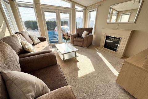 2 bedroom static caravan for sale, Chilling Lane, Warsash SO31