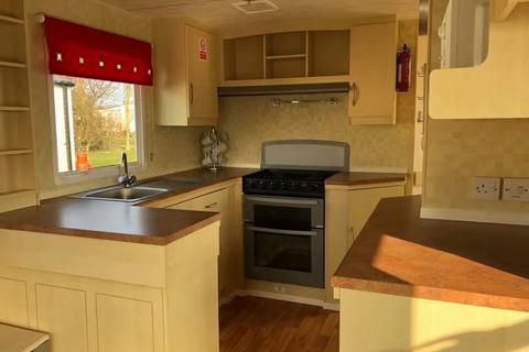 3 bedroom static caravan for sale, Beach Road, St. Osyth CO16