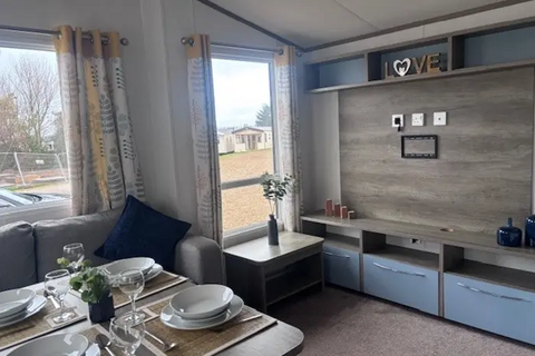 2 bedroom static caravan for sale, Lossiemouth IV31