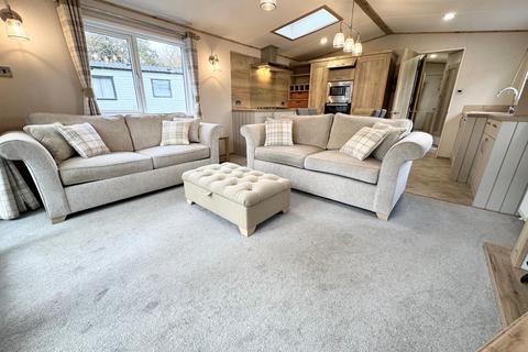 3 bedroom static caravan for sale, Chilling Lane, Warsash SO31