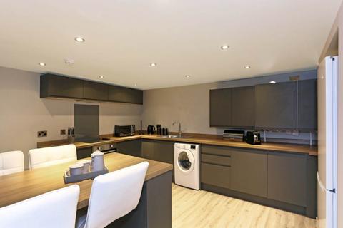 undefined, Silver Royd Hill (room 4), West Yorkshire LS12