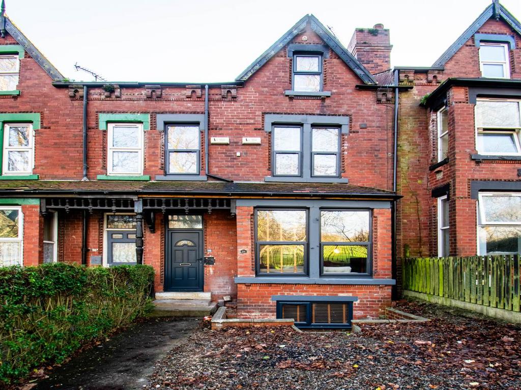 76 Harehills Avenue