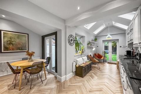 undefined, Beech Road, Hale