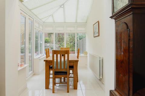 3 bedroom house for sale, Grosvenor Road, Epsom KT18