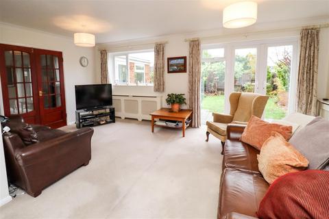 undefined, Silver Park Close, Church Crookham GU52