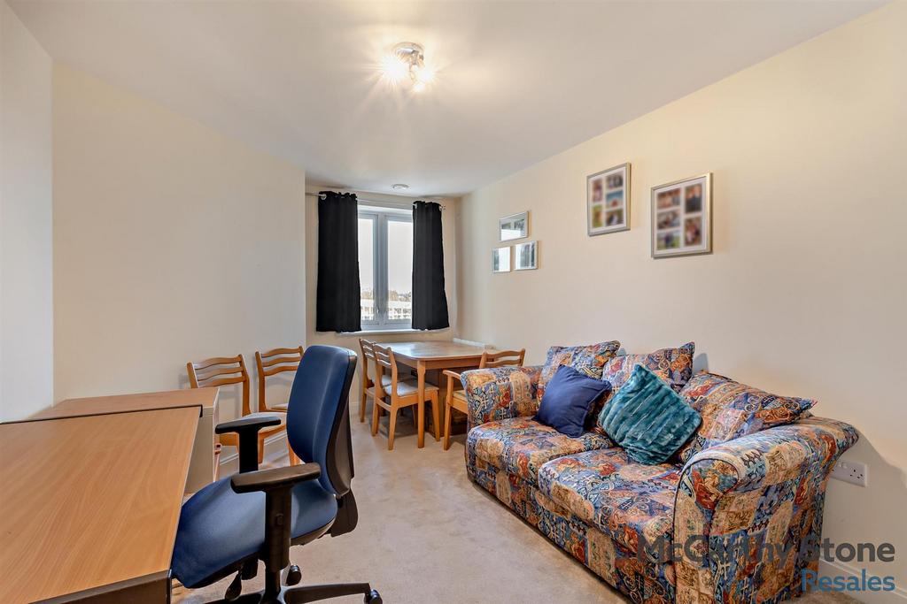 8672199-interior10-800.jpg