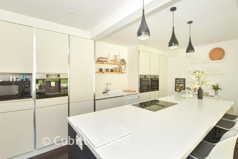 5 bedroom detached house for sale, Weald Rise, Haywards Heath, West Sussex