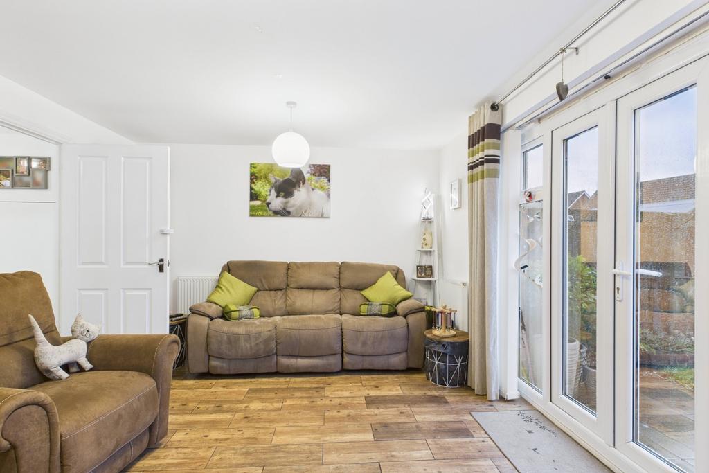 Ewe Move Spalding - Frome Walk - Living Room