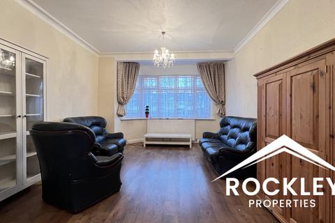 Eastern Avenue, Ilford IG2