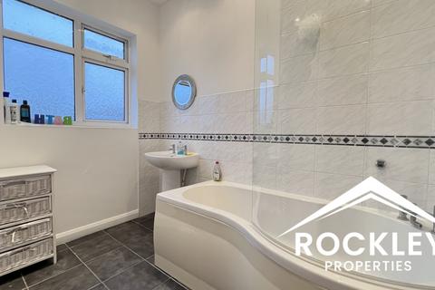 undefined, Eastern Avenue, Ilford IG2