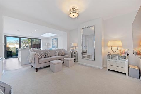 undefined, Victoria Road, Ascot