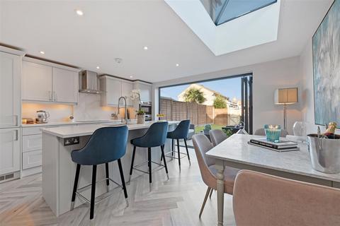 undefined, Victoria Road, Ascot
