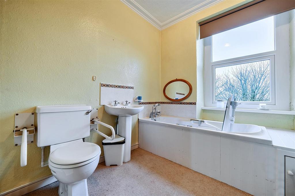 Ensuite