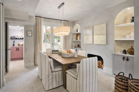 4 bedroom terraced house for sale, Lamont Road, London, SW10