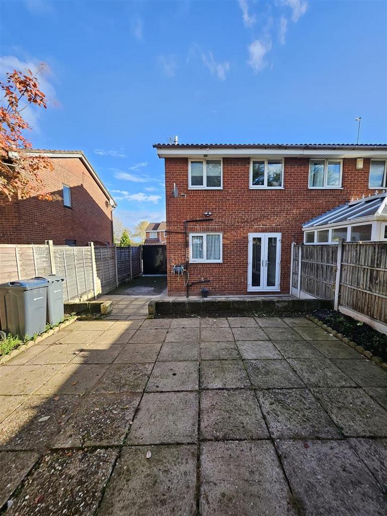 15 grebe close 13.jpg