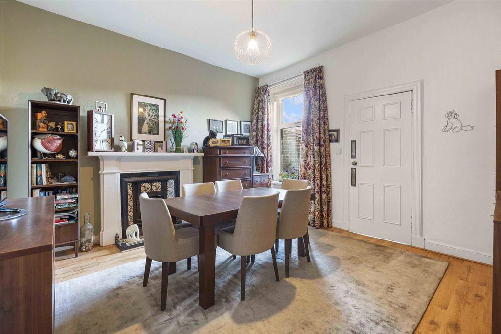 Deanfield Road 8