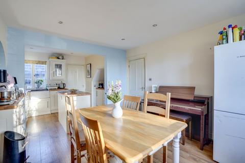 undefined, London Road, Newmarket CB8