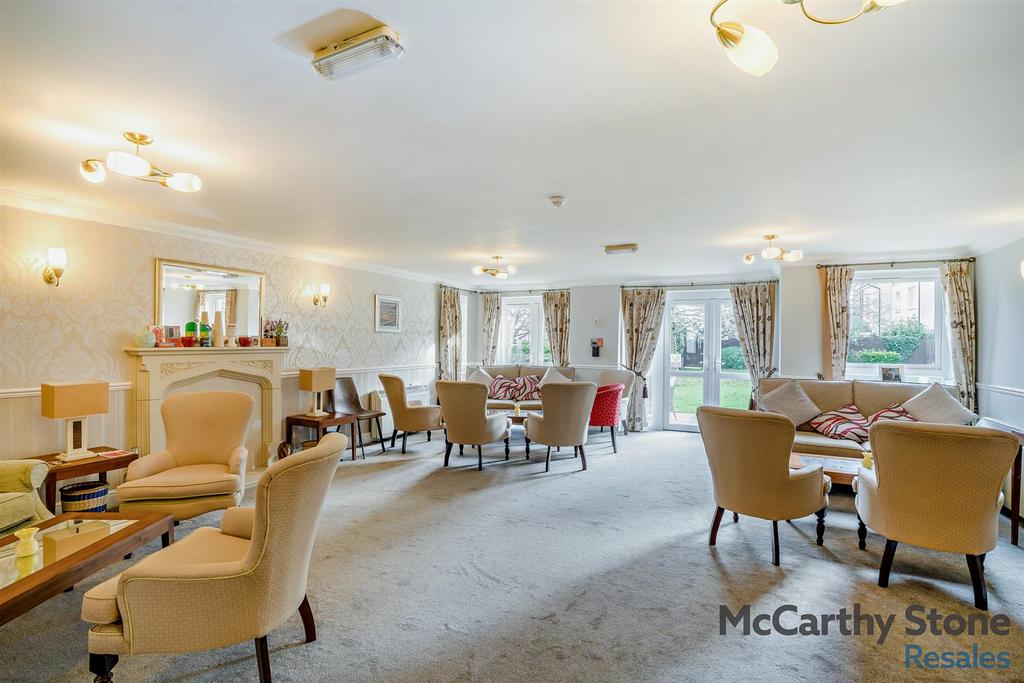 Homeowners Lounge