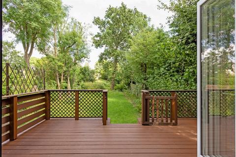 undefined, Marchwood Crescent, Ealing, W5