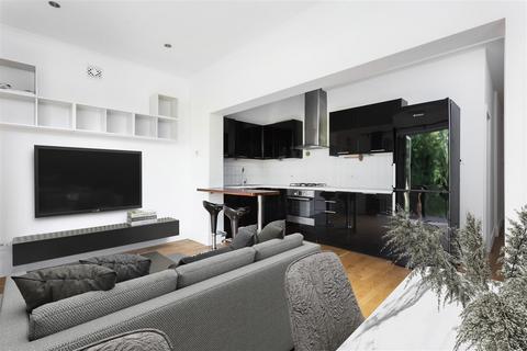 undefined, Marchwood Crescent, Ealing, W5