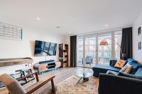 1 bedroom flat to rent, 2 Gaumont Place, London