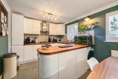 undefined, Bradbridge Green, Ashford TN23