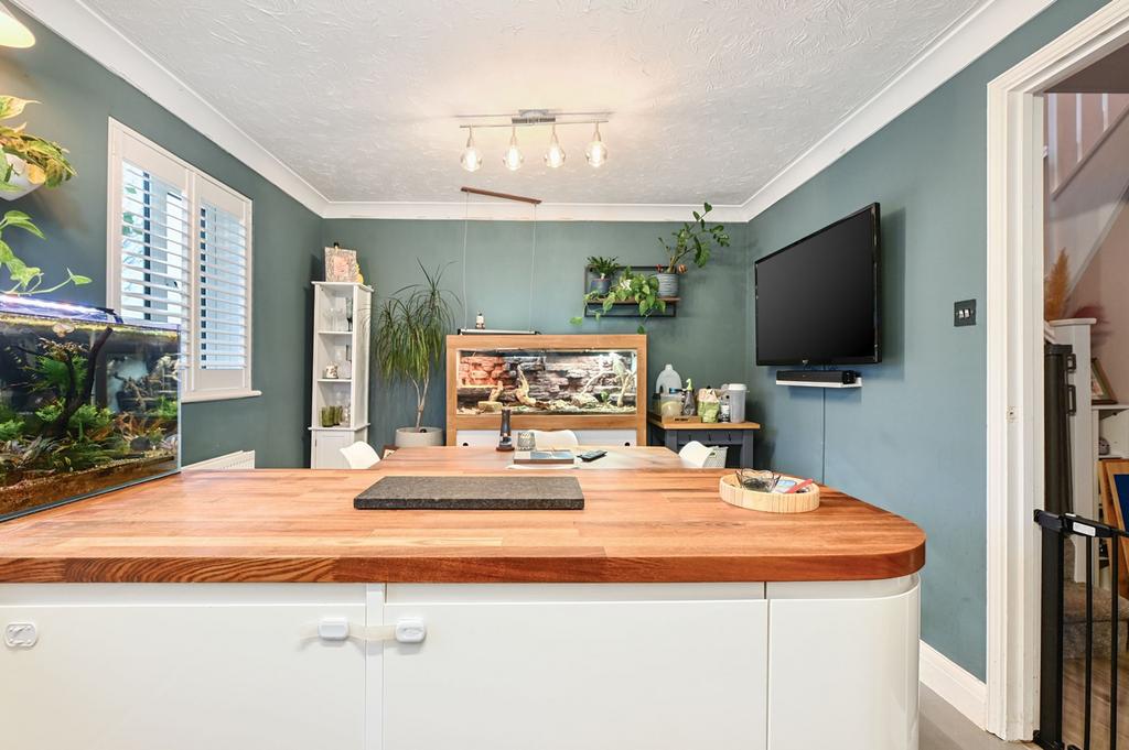 Kitchen / Dining Room