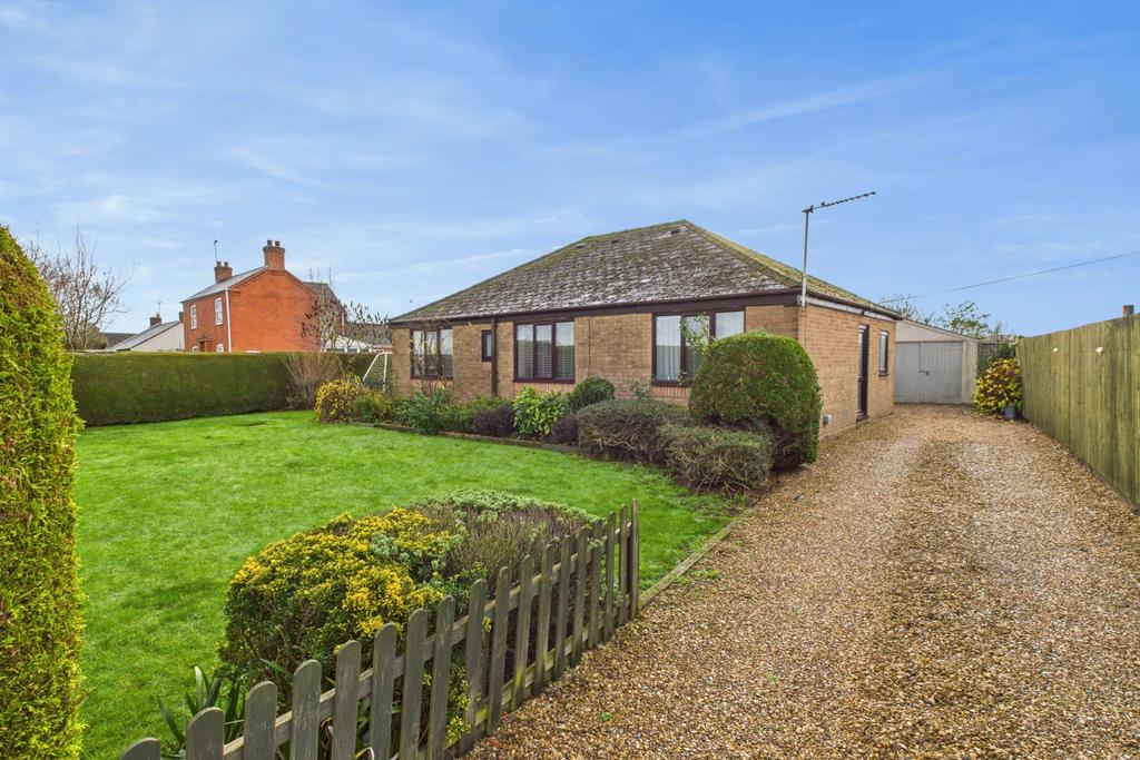 Ewe Move - Spalding - Moulton - Front of House