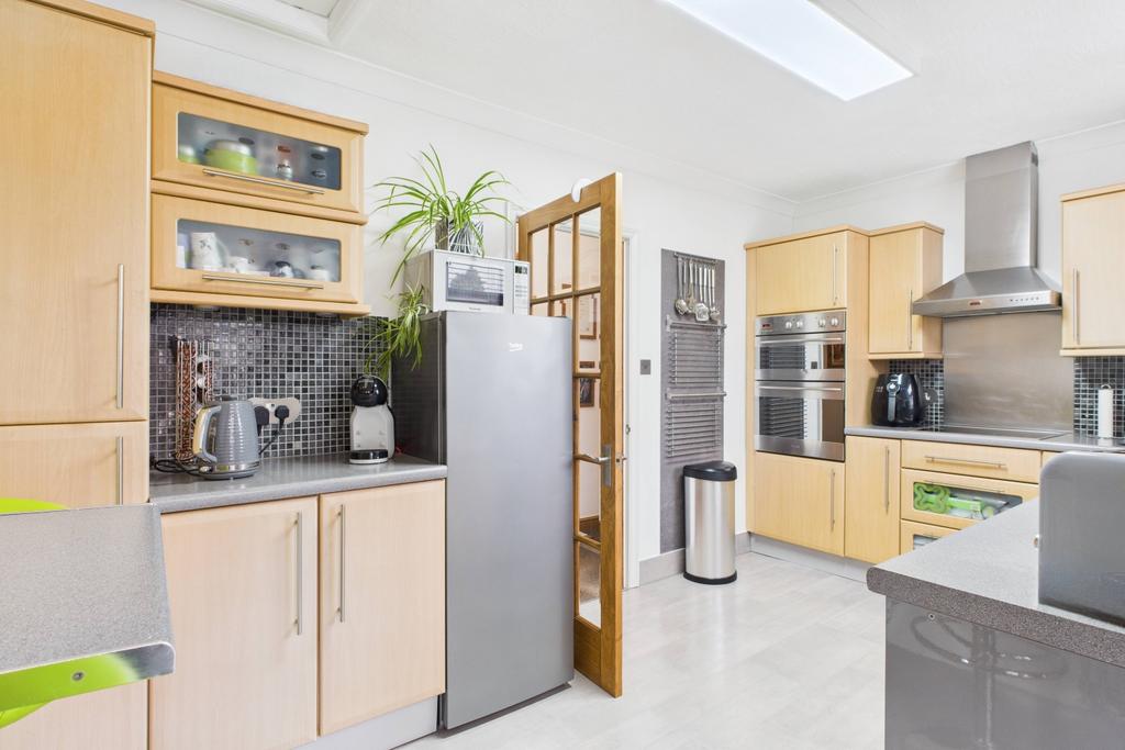 Ewe Move - Spalding - Moulton - Kitchen