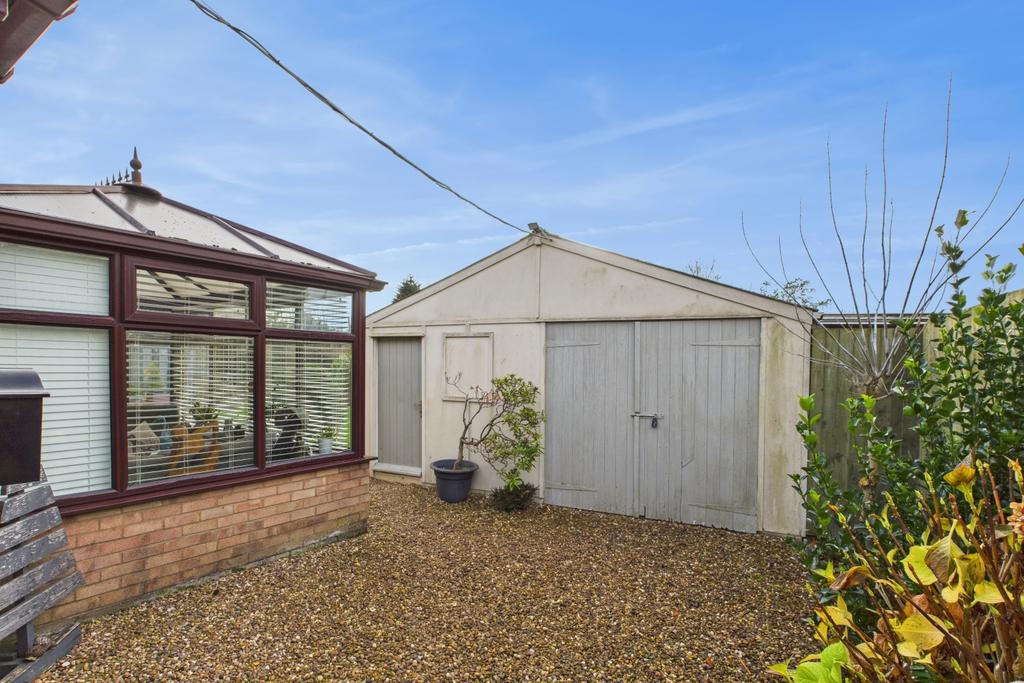Ewe Move - Spalding - Moulton - Garage