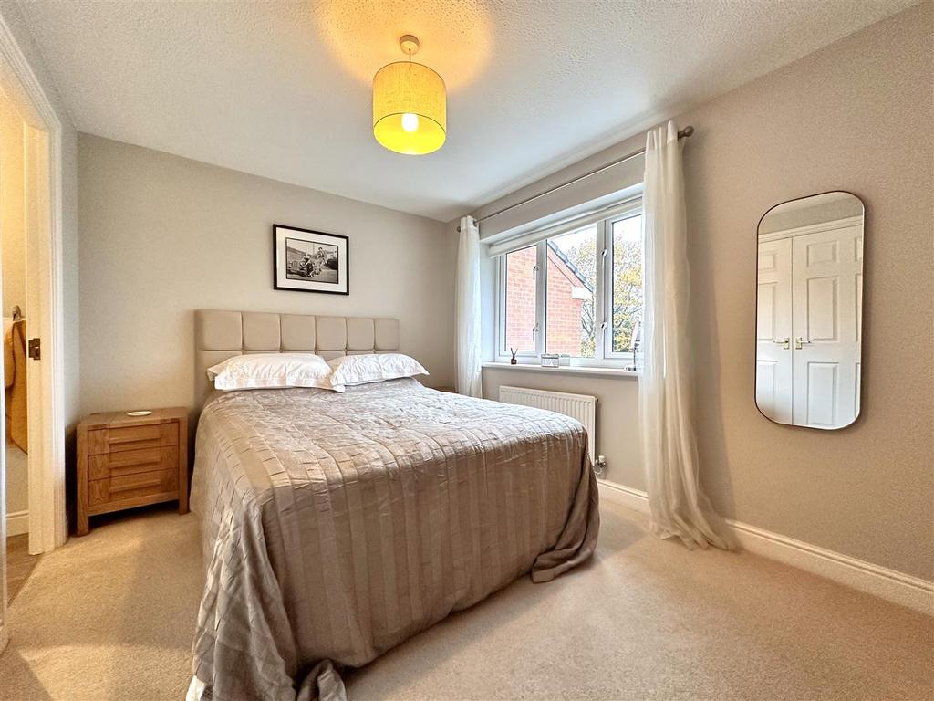 Master Bedroom 395